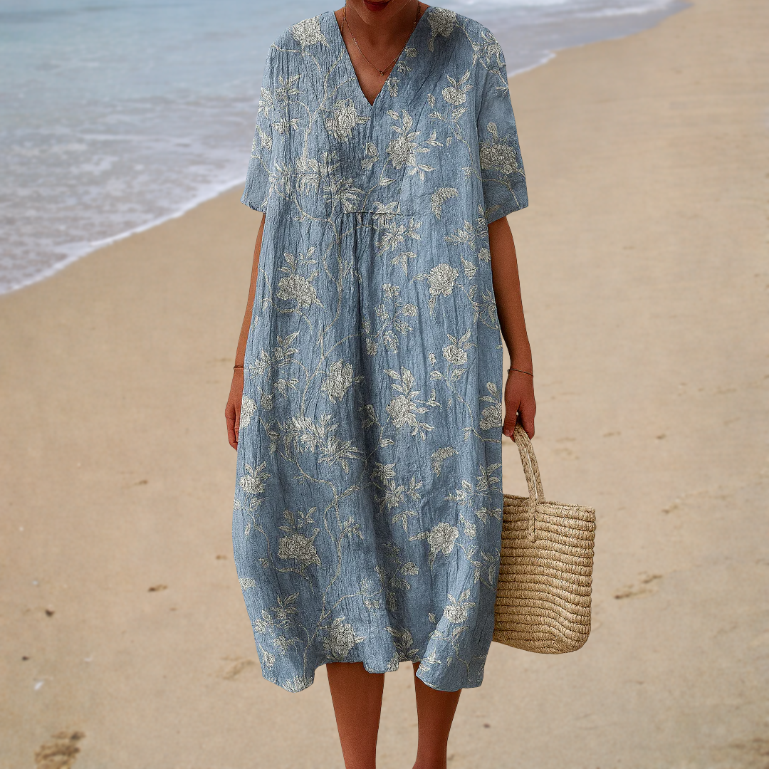 Vorteilhaftes bedrucktes Sommerkleid